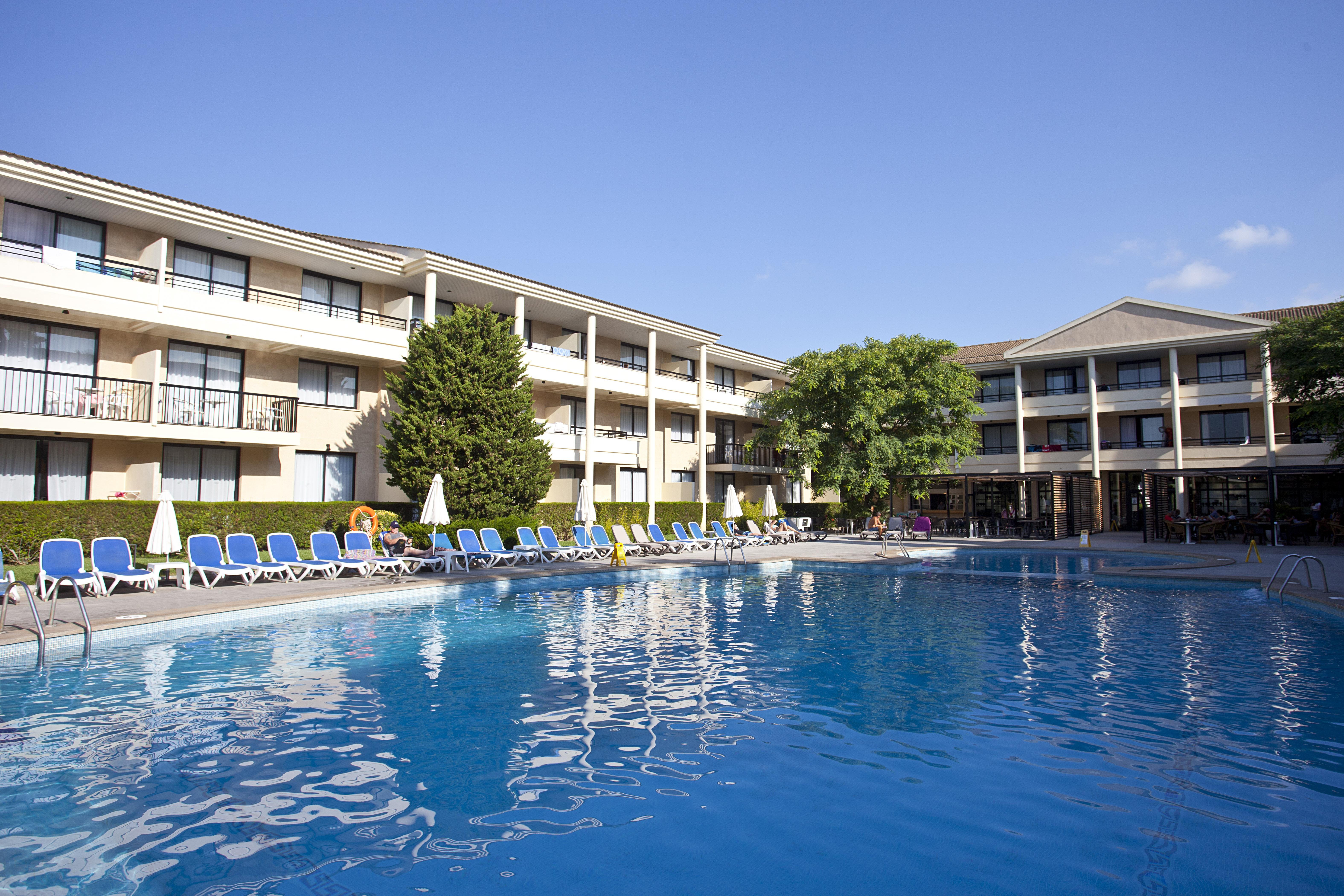Hotel Bahia Pollensa Port de Pollenca Exterior photo